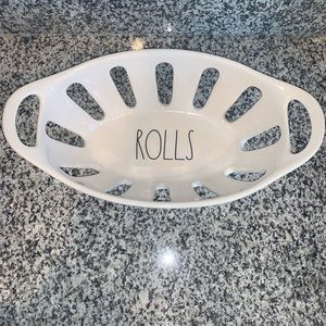 ⭐️ Rae Dunn Rolls Dish